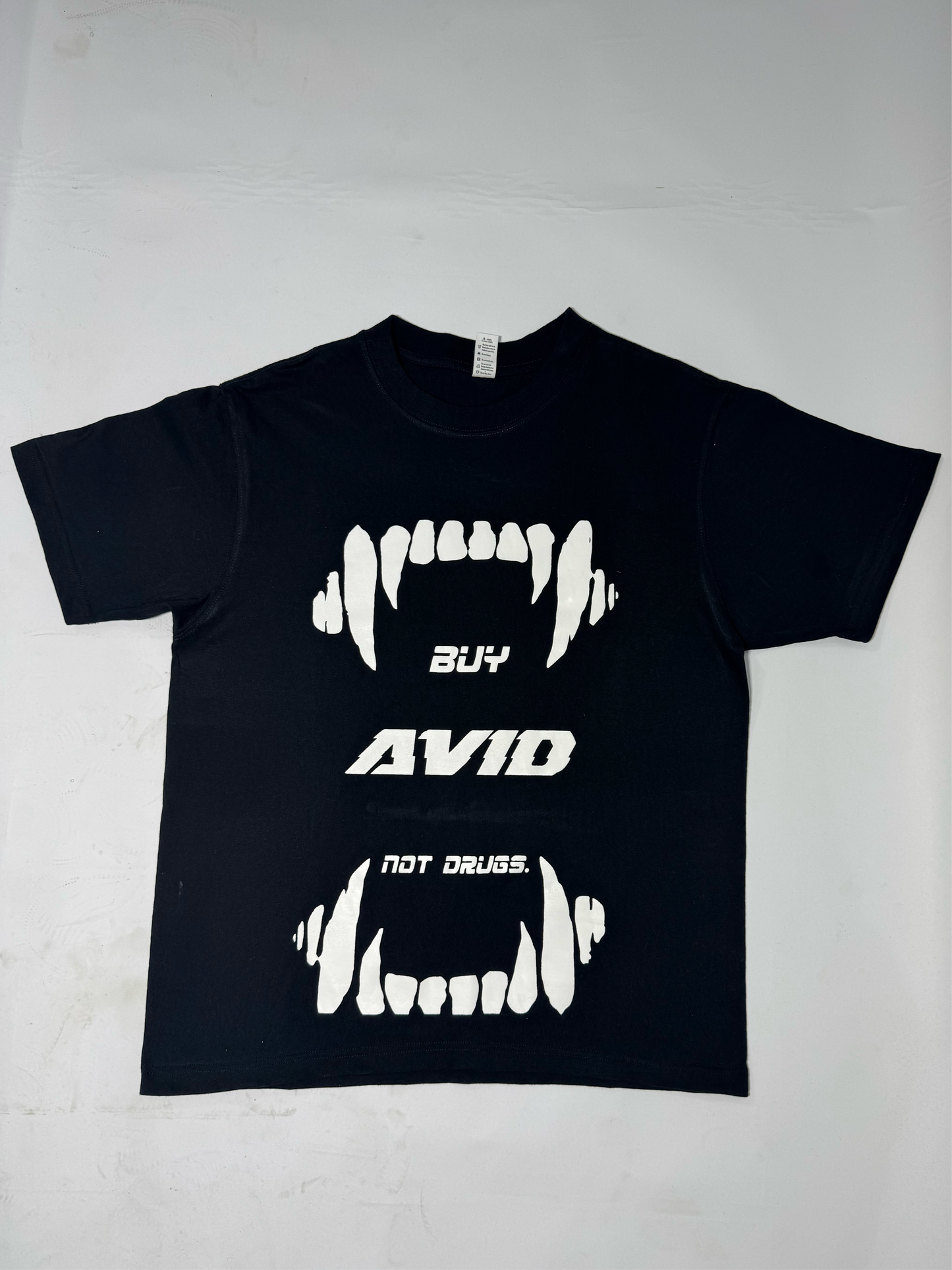 Buy Avid not drugs tee